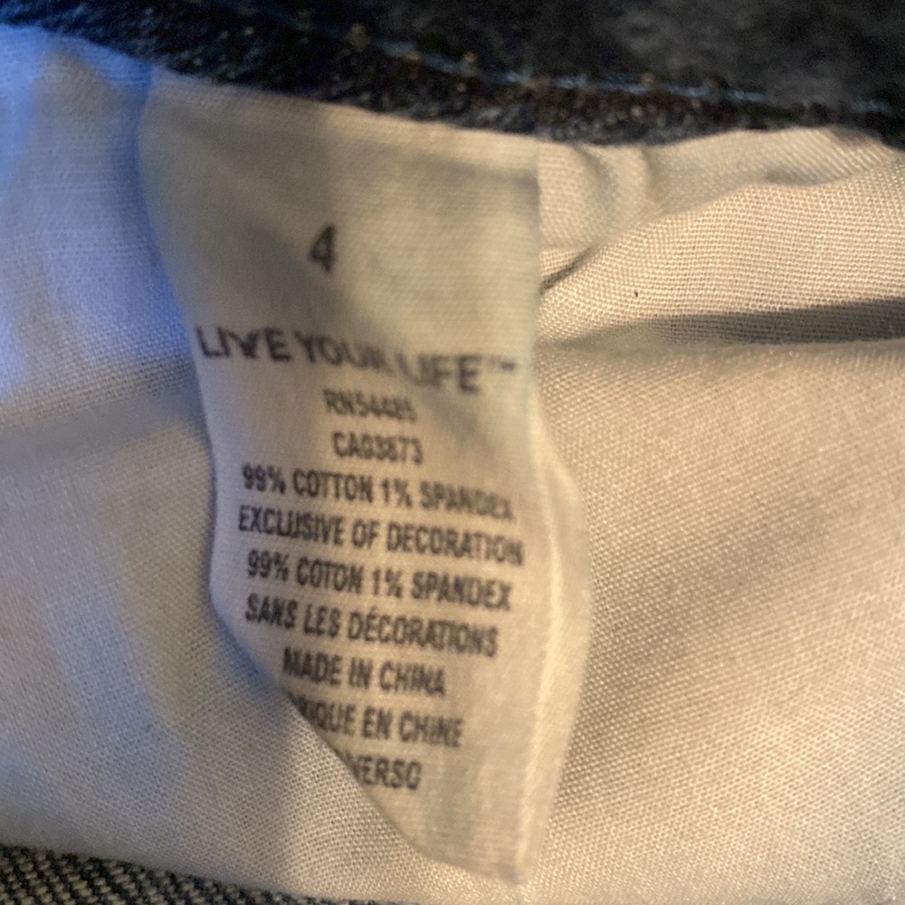 American Eagle jean shorts - Picture 4 of 4